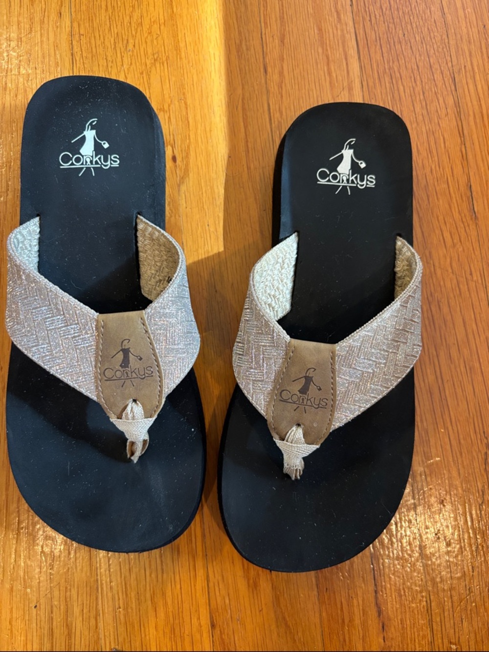 Corkys Metallic Sparkly Gold and Black Wedge Flip Flops Size 6